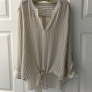 🦋🦋Chico’s size 2 tan and white striped blouse🦋